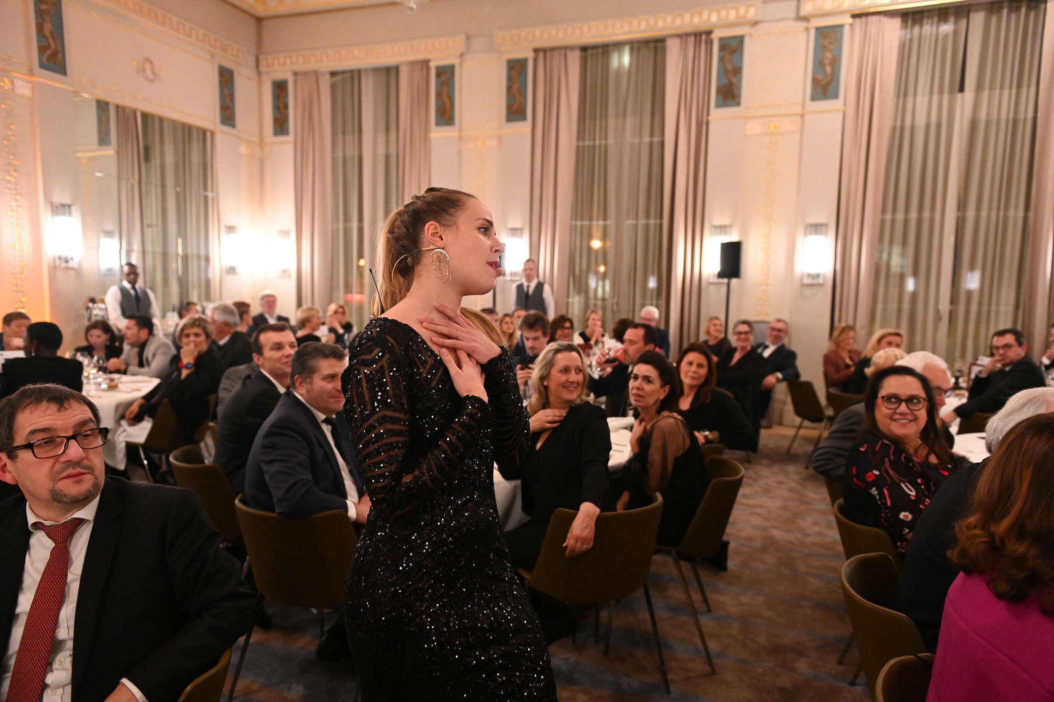 Force et délicatesse réunies dans un portrait de chanteuse d’opéra